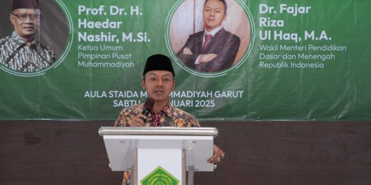 Wamendikdasmen Fajar Dorong Muhammadiyah Garut dan Pemda Kuatkan Kolaborasi Wujudkan SDM Unggul